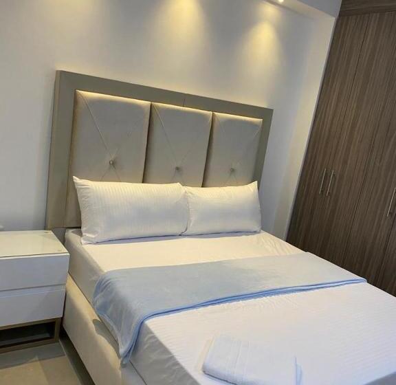 Отель Patiño Boutique