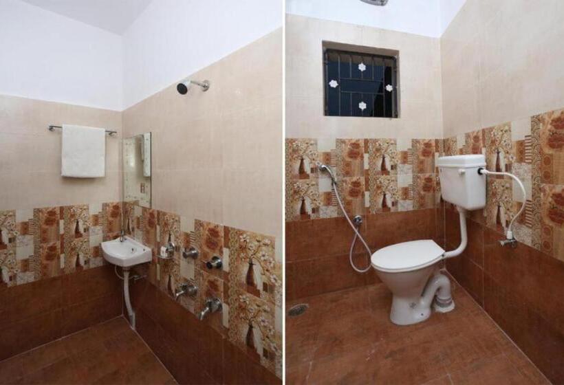 Goroomgo Hotel Moonlight Bhubaneswar   Premium Quality Of Service Awarded