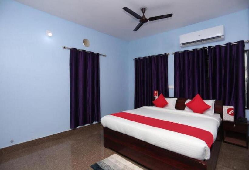 Goroomgo Hotel Moonlight Bhubaneswar   Premium Quality Of Service Awarded