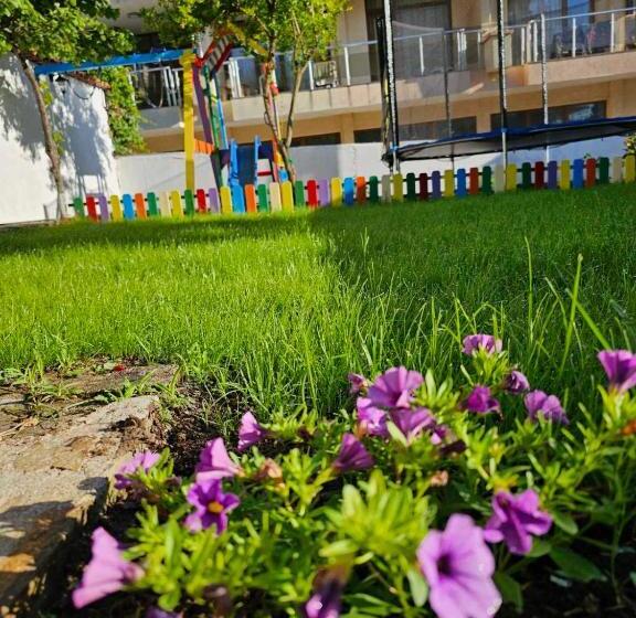 בית מלון כפרי акра ф