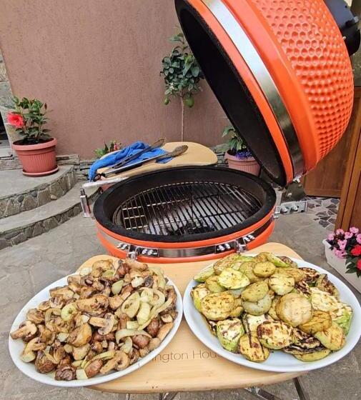 בית מלון כפרי акра ф