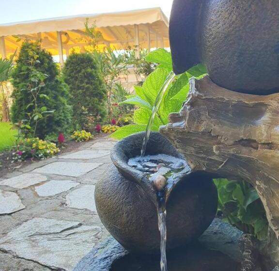 בית מלון כפרי акра ф