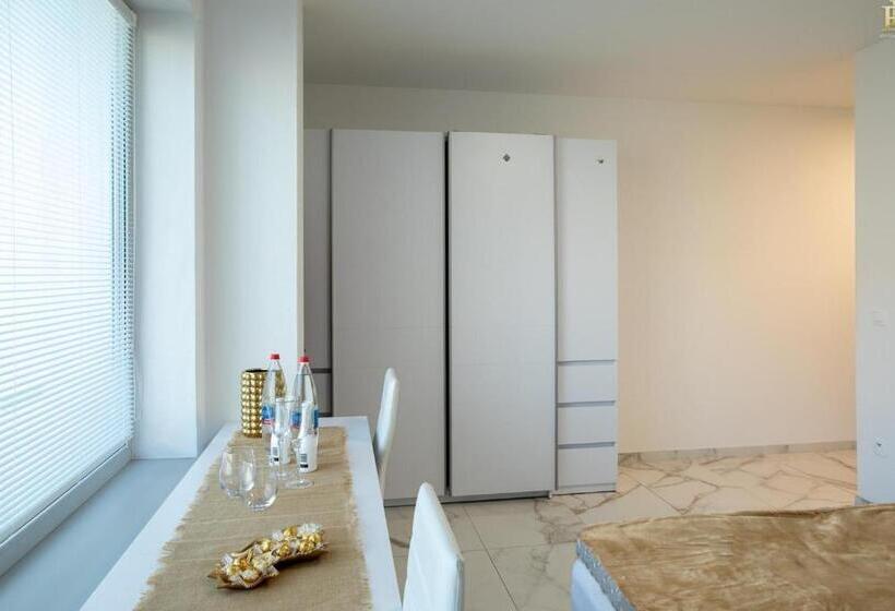 فندق Apartmány Centro Zlín