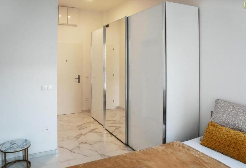 هتل Apartmány Centro Zlín