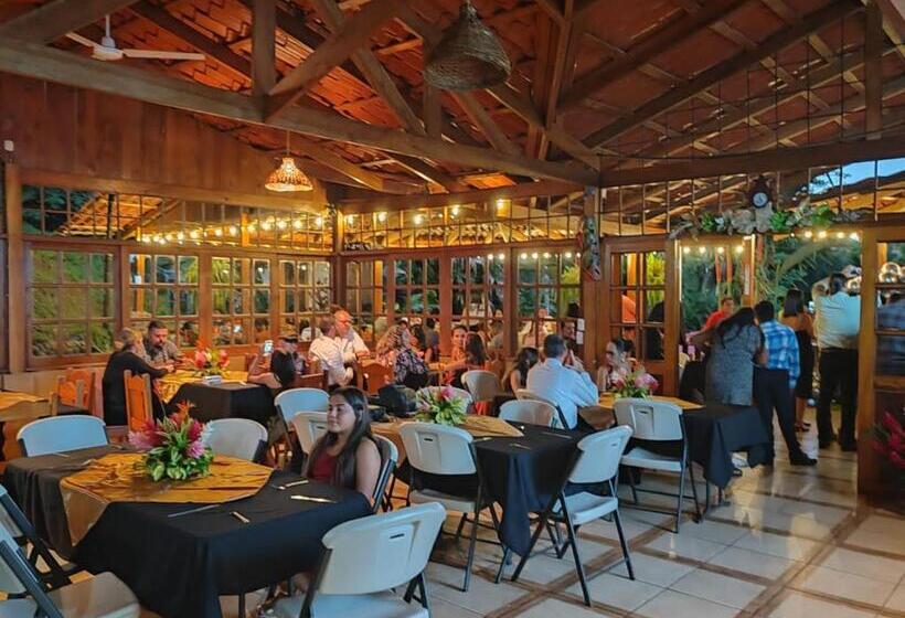 فندق Arrecife Centro Recreativo Y Hospedaje