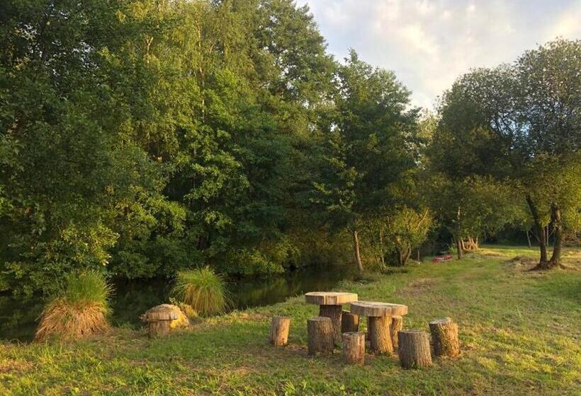 فندق Au Coeur De Notre Ferme Céréalière