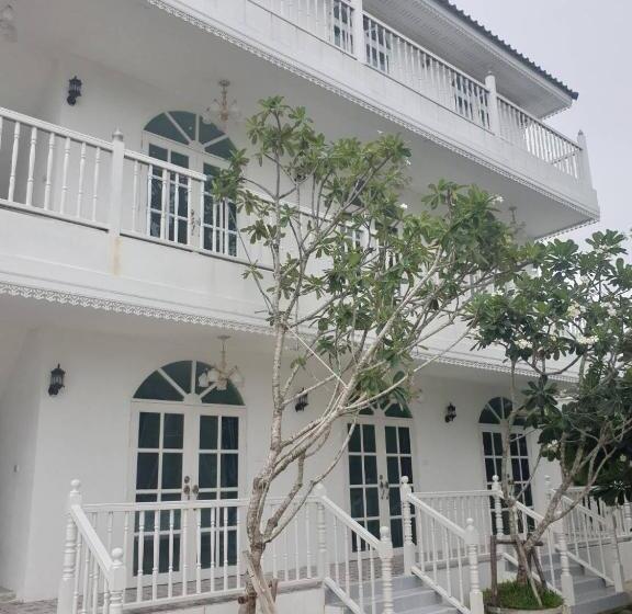 فندق Bananaleaf Wedding Cafe & Resort