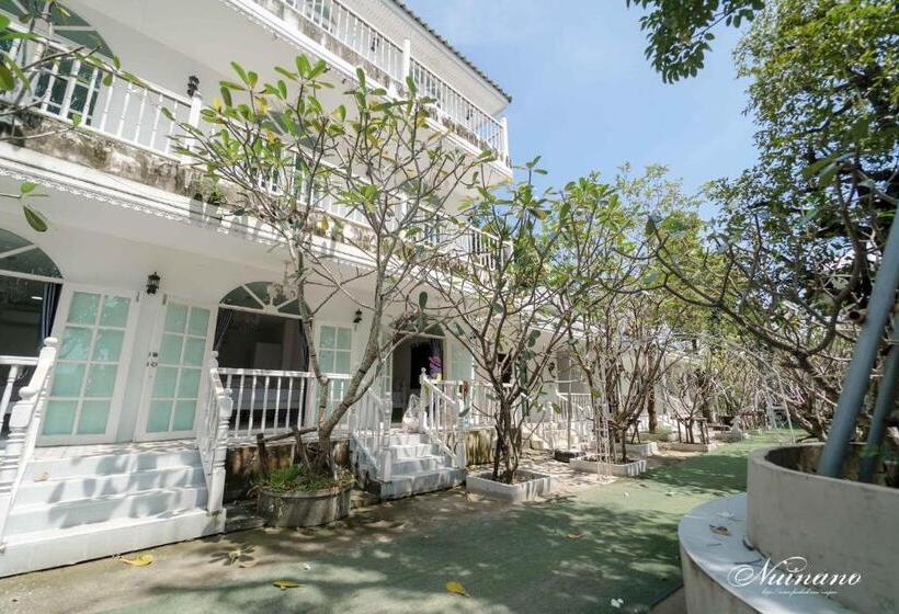 فندق Bananaleaf Wedding Cafe & Resort