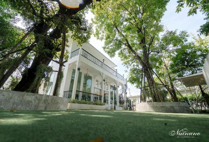 فندق Bananaleaf Wedding Cafe & Resort