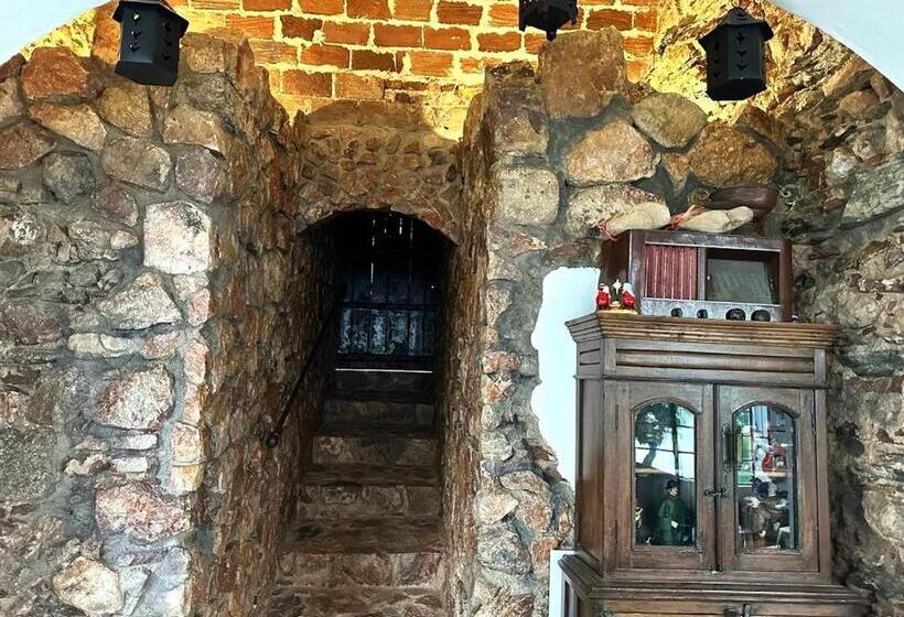 هتل Casa Do Castelo