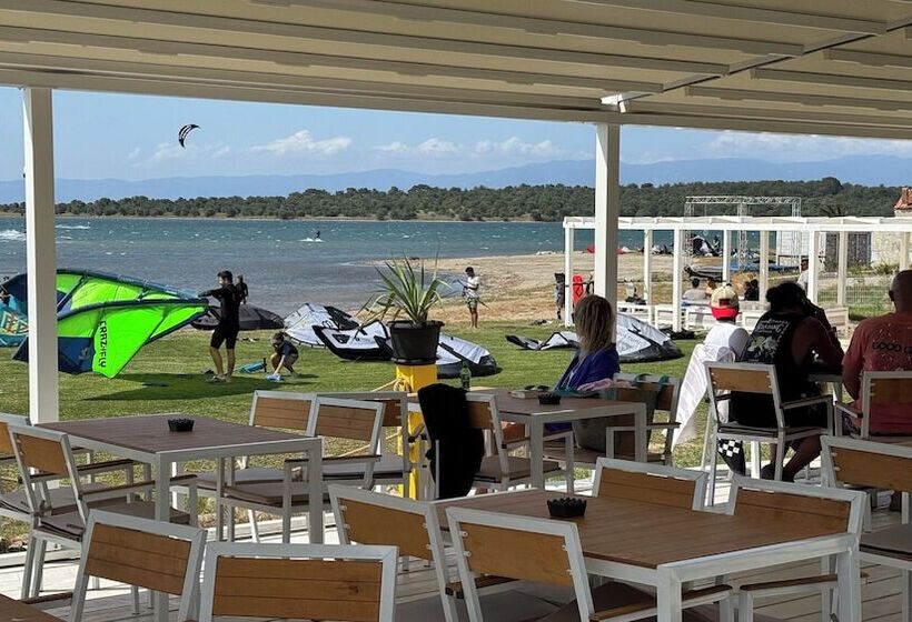 فندق Cnr Kitehouse