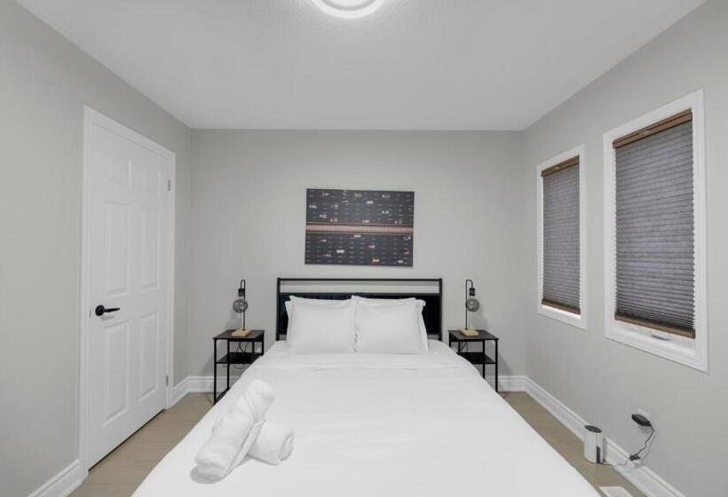 בית מלון כפרי Crescentwood Properties