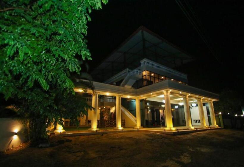 בית מלון כפרי Dee Ella