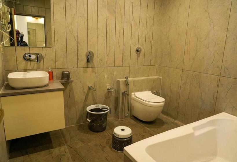 בית מלון כפרי El Lujo