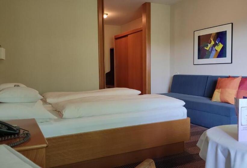 فندق Gasthof Krönele