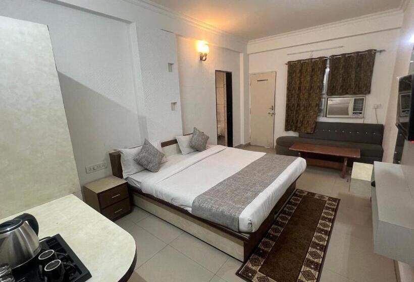 ホテル Golden Leaf