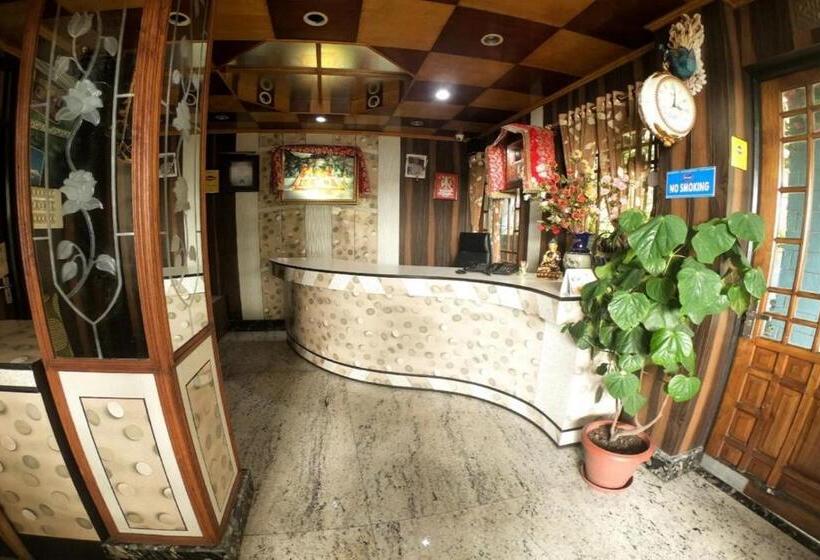 هتل Grg Broadway Anexy Darjeeling Near Chowk Bazar   Excellent Service Recommended & Couple Friendly