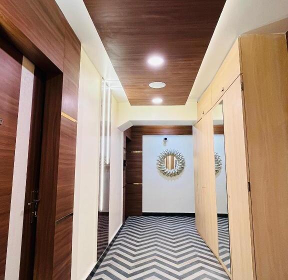 Grg Luxury Broadway Boutique Hotel At Prime Location Mall Road Darjelling Near Mahakaal Temple