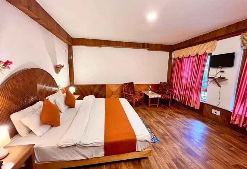 酒店 The Vista Legacy Resort, Manali   ! Near Mall Road !! Hot & Cold Ac Rooms !! Best Selling !! Big Par