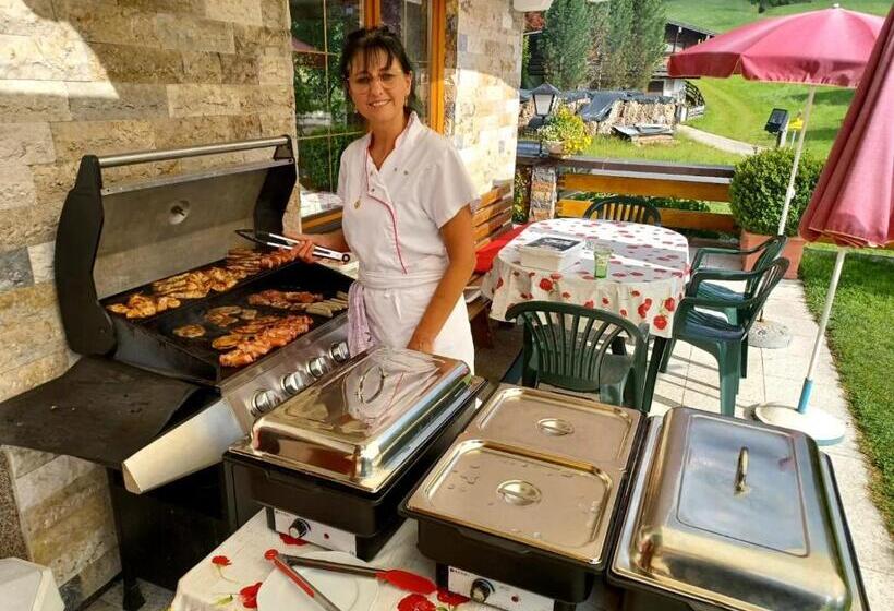 בית מלון כפרי Klausenhof