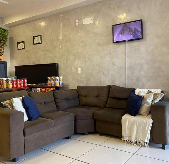 ホテル Leda Rafael