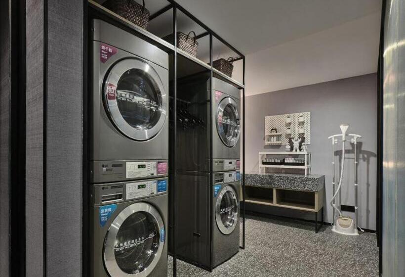 호텔 Ningbo Wanda Moments