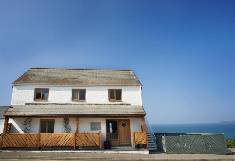 호텔 Outlaw S Guest House