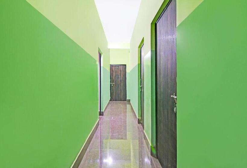 ホテル O Om Residency