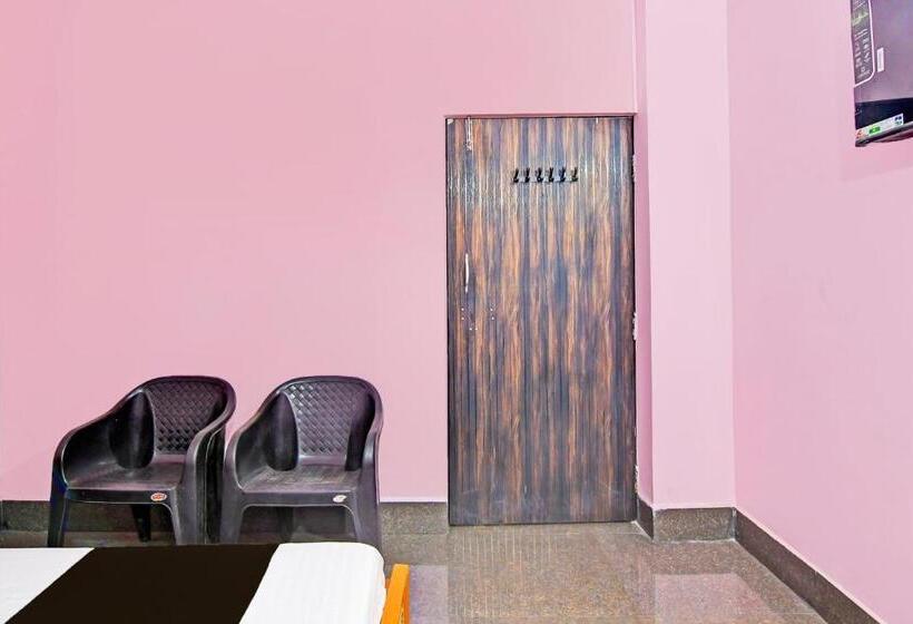 ホテル O Om Residency