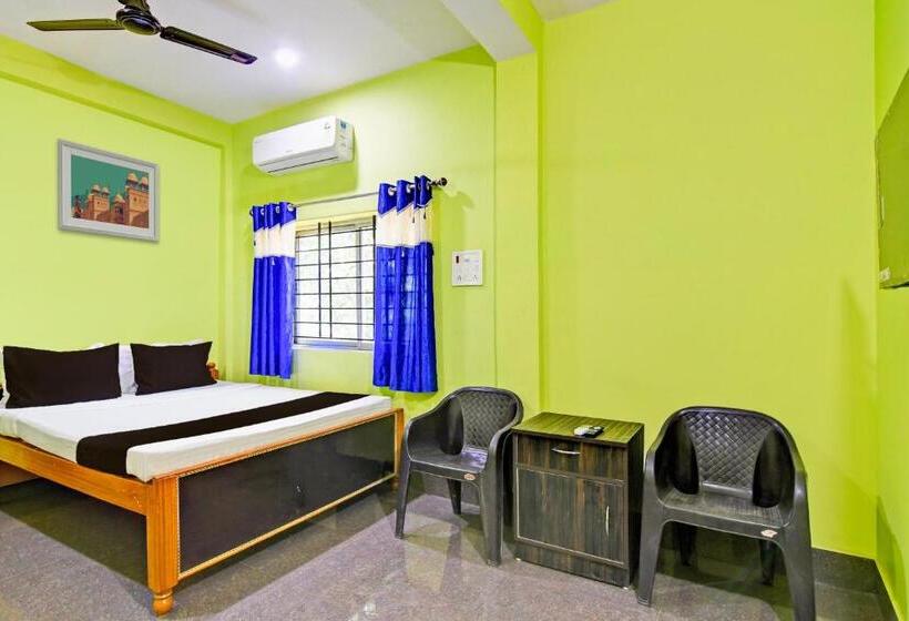 ホテル O Om Residency