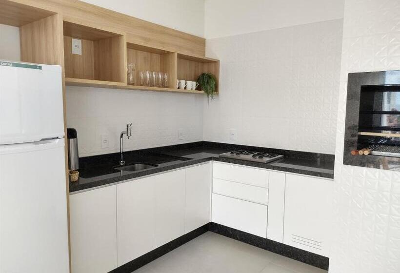 فندق Pousada Praia Do Ervino   Beach Owl Residence Casa 1