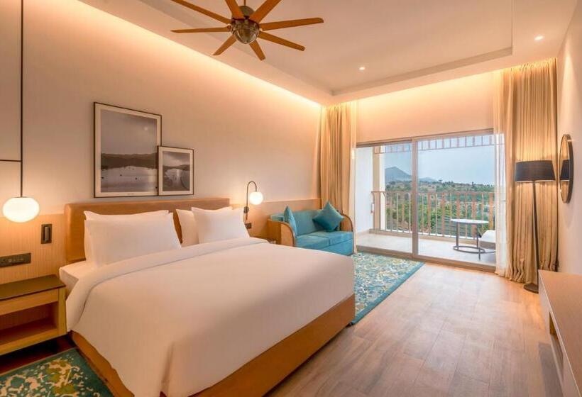 בית מלון כפרי Radisson Resort Hatgad Saputara