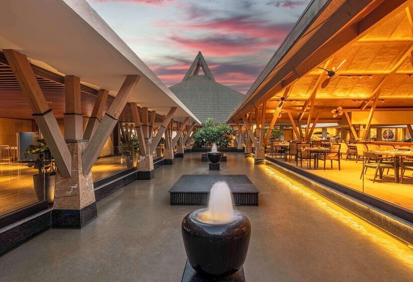 בית מלון כפרי Radisson Resort Hatgad Saputara