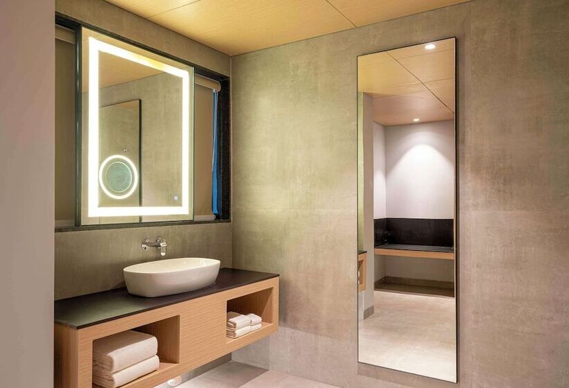 בית מלון כפרי Radisson Resort Hatgad Saputara