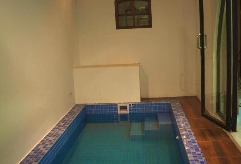 בית מלון כפרי Raja Villa