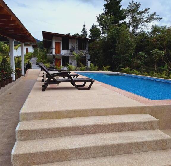 هتل Royal River Suites & Spa Apart