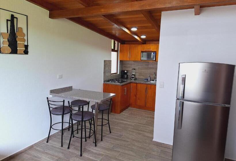 هتل Royal River Suites & Spa Apart