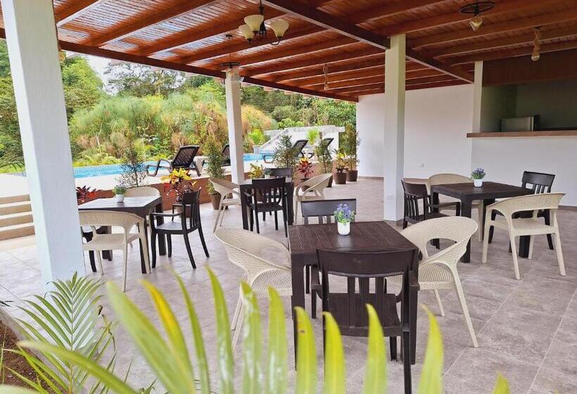 هتل Royal River Suites & Spa Apart