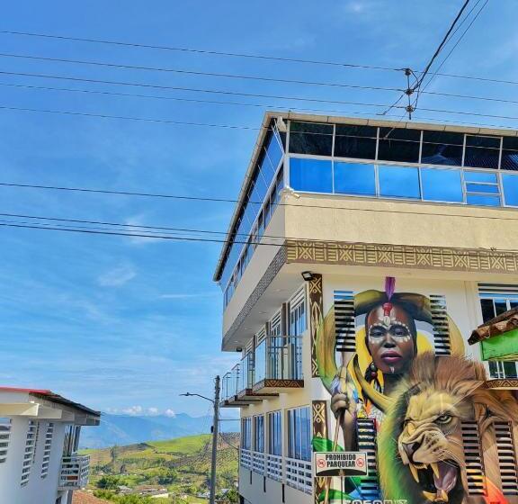 Отель Safaris Versalles