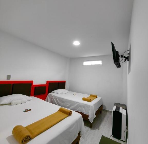 Отель Safaris Versalles