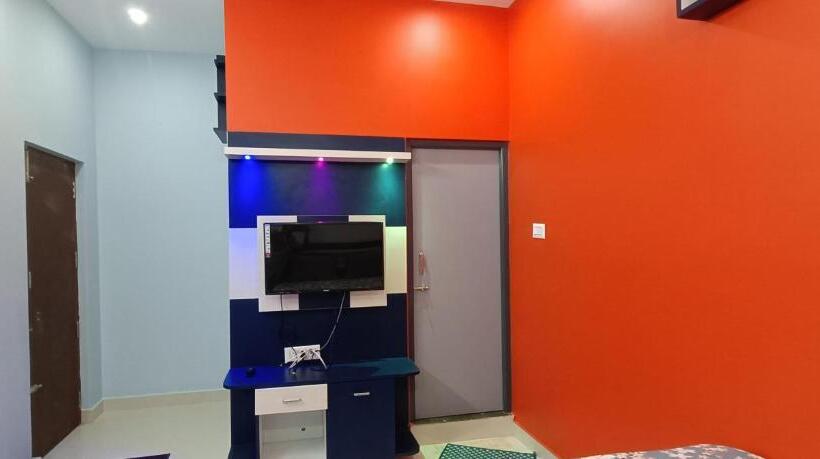 ホテル Sathyam Resorts