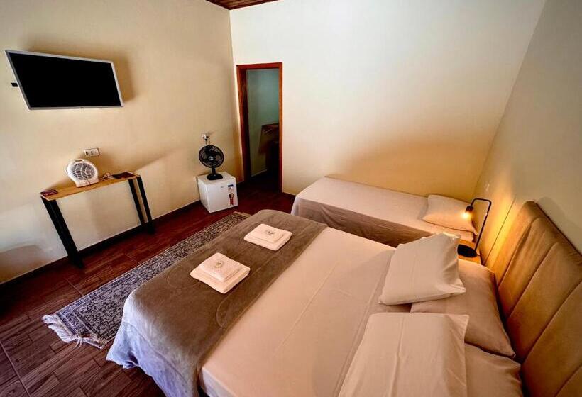 ホテル Sitio Hospedaria Paiol