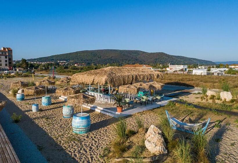 בית מלון כפרי Sunrise Residence Room Only Furnished Apartments сънрайз резиденс апартаменти