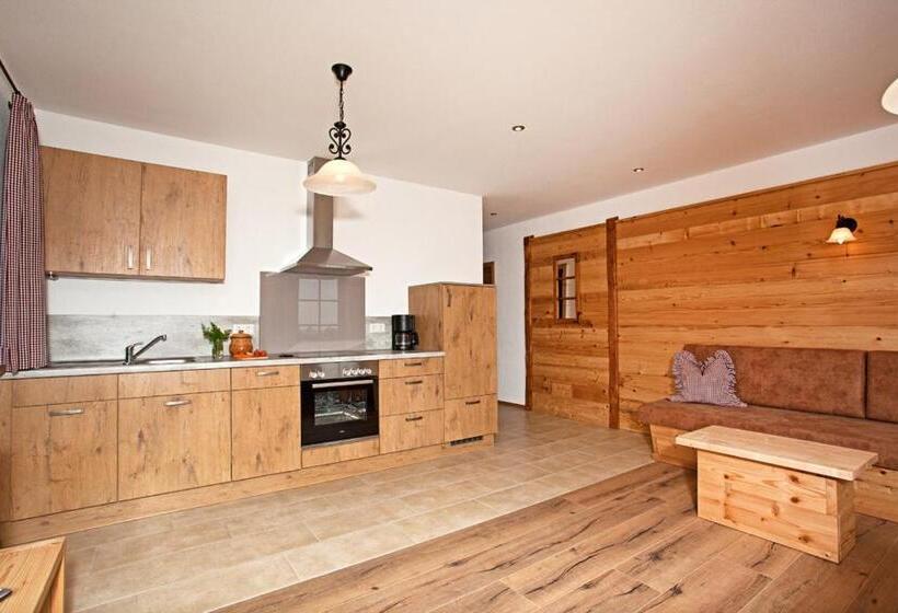 Отель Thaurerhof Urlaub Auf Dem Bauernhof