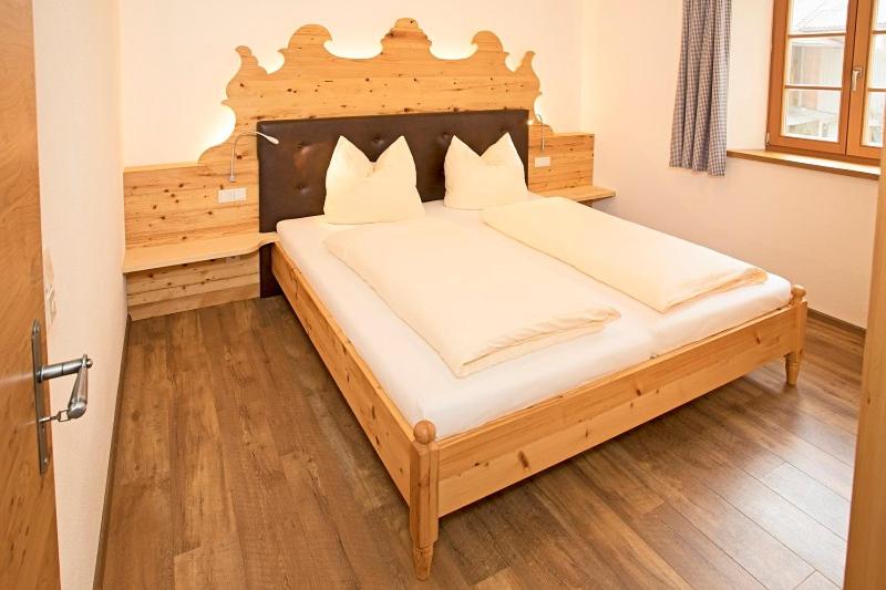 Отель Thaurerhof Urlaub Auf Dem Bauernhof