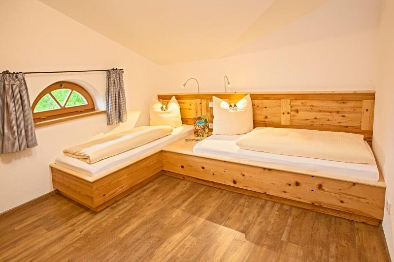 Отель Thaurerhof Urlaub Auf Dem Bauernhof