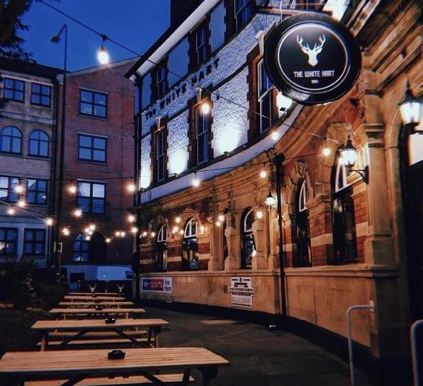 هتل The White Hart Hull