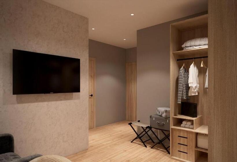 هتل University Boutique Rooms