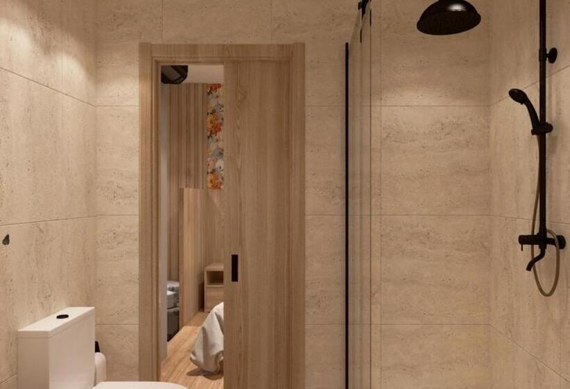 هتل University Boutique Rooms