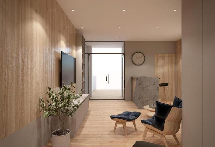 هتل University Boutique Rooms